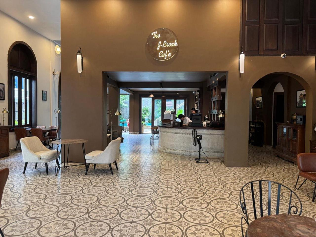 The J Break Boutique Hotel Kampot Exterior foto