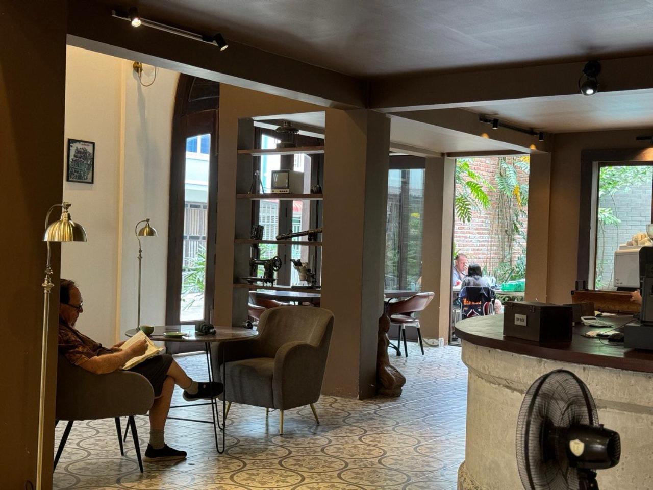 The J Break Boutique Hotel Kampot Exterior foto
