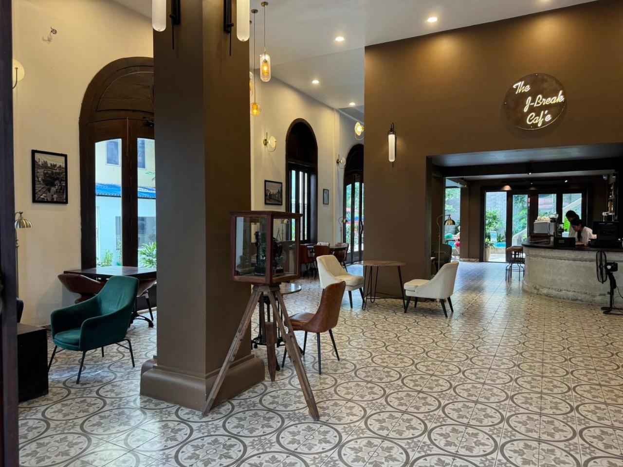 The J Break Boutique Hotel Kampot Exterior foto