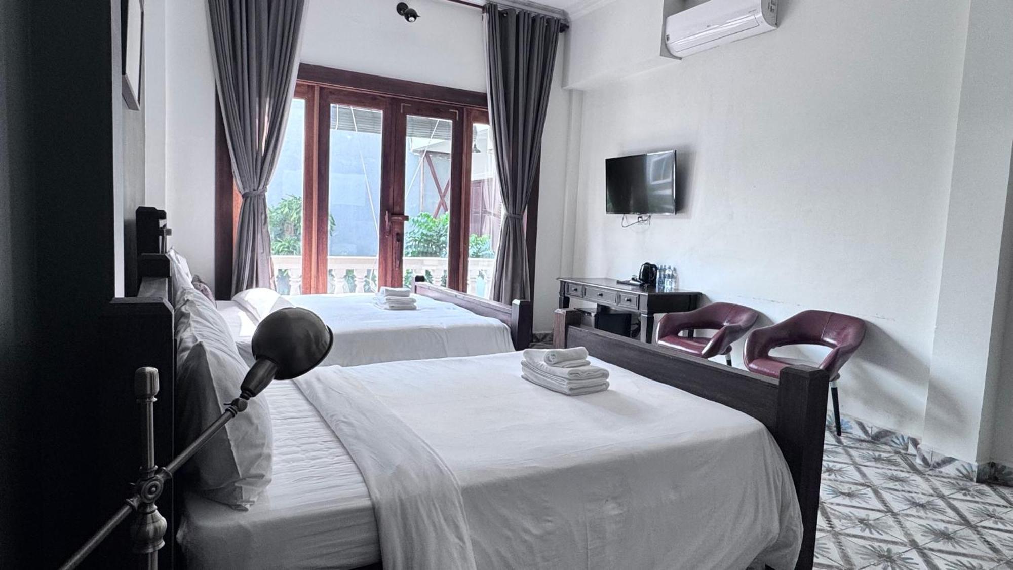 The J Break Boutique Hotel Kampot Exterior foto
