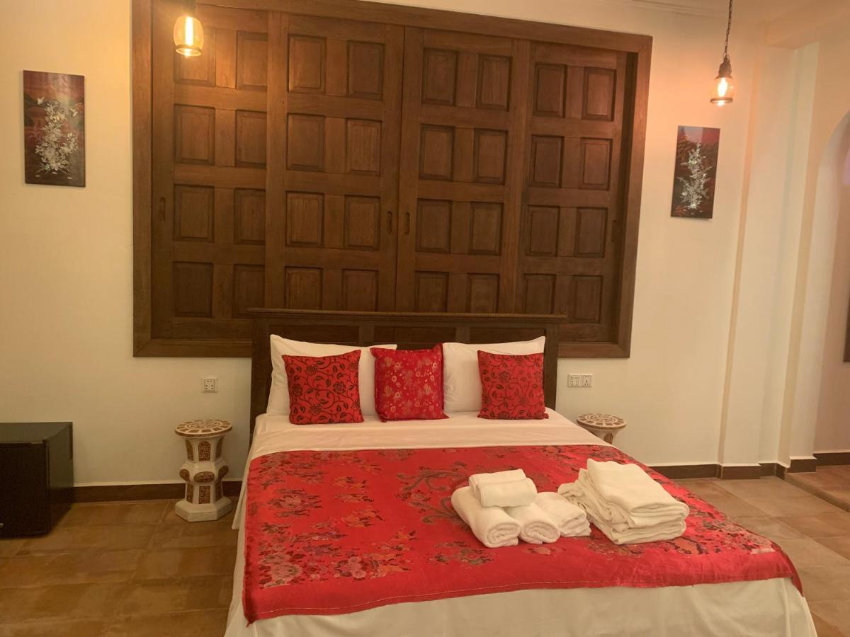 The J Break Boutique Hotel Kampot Exterior foto